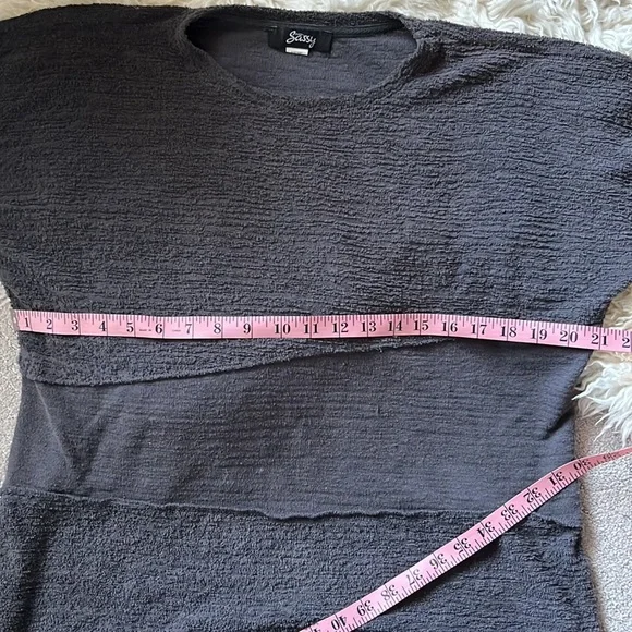 Ever…Sassy top - Picture 3 of 7